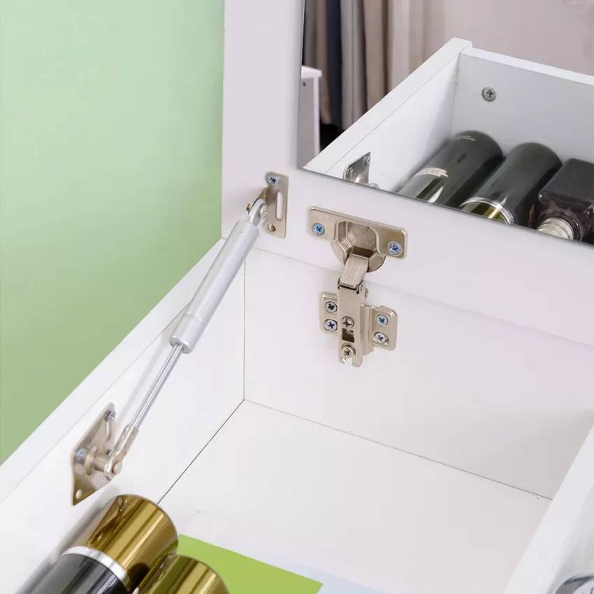 Postazione trucco moderno e di design Portman